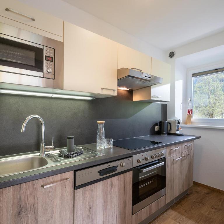 Appartements Am Achensee - Apartment mit zwei Balkonen sowie See- und Bergblick in der ersten Etage - 2