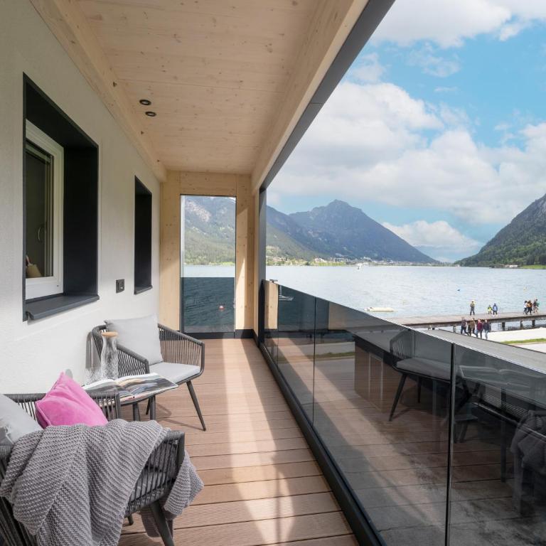 Appartements Am Achensee - Apartment mit zwei Balkonen sowie See- und Bergblick in der ersten Etage - 1