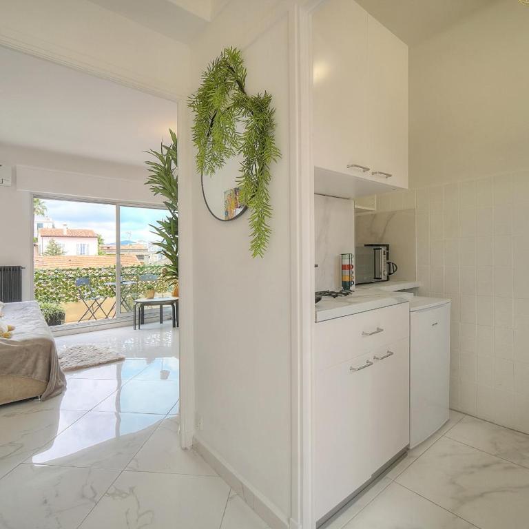 Lumineux Studio TERRASSE, Clémenceau-CANNES CENTRE A0B192 - Studio mit Balkon - 16