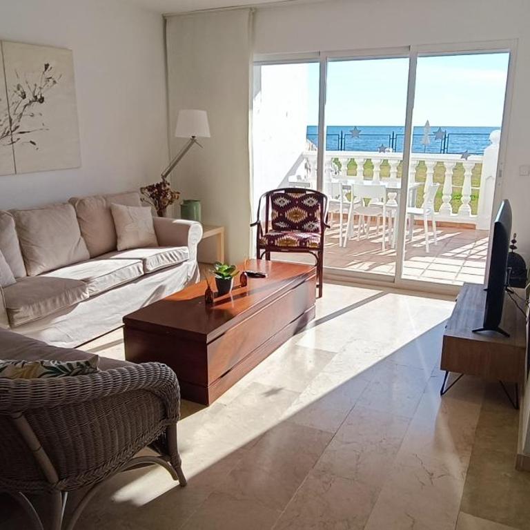 Modern apartment with pool on the beachfront in Marbella by SharingCo - Apartamento de 3 dormitorios - 16