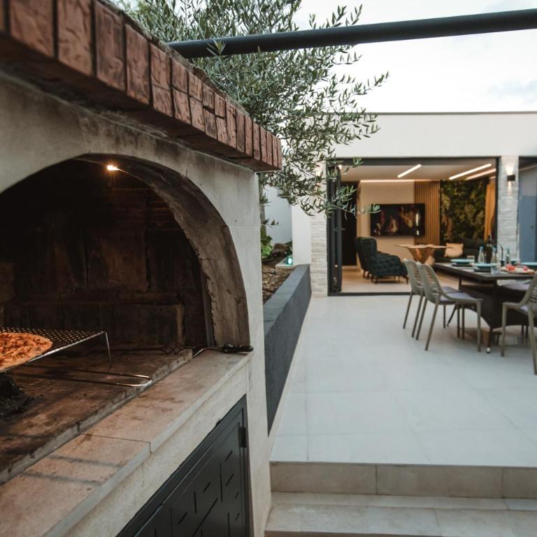 Villa View Mostar with Heated Pool & Jacuzzi - Villa with Swimming Pool - 32