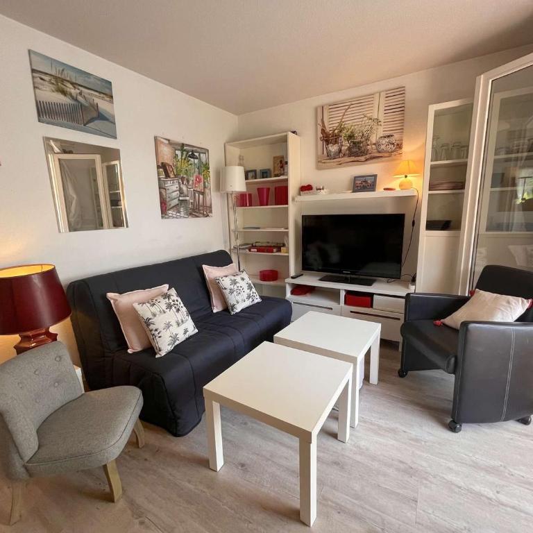 Appartement 2 pièces avec terrasse et parking à 400m de la plage – Saint Aygulf - Appartement 1 Chambre - 3