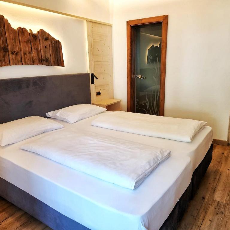 Garni Hotel and Apartments Wildbach - Camera Matrimoniale Classic con Balcone - 5