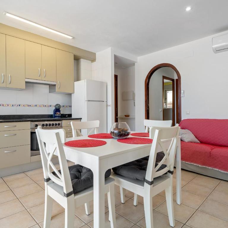 Hauzify I Apartament Colón 1B - Apartamento con vistas al mar - 8