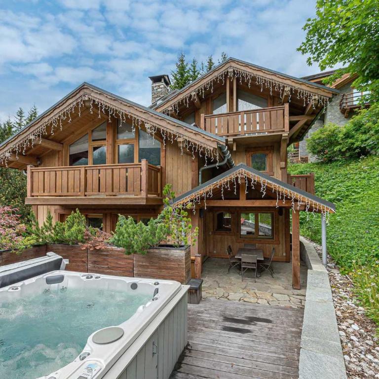 Chalet familial avec jacuzzi à Méribel, 8 adultes + 2 enfants - Chalet 3 Chambres - 18