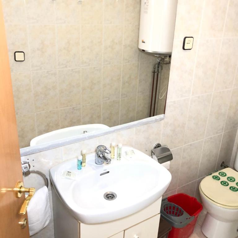 New! Apartment for 3 people near Fira Gran Via - One-Bedroom Apartment - 14