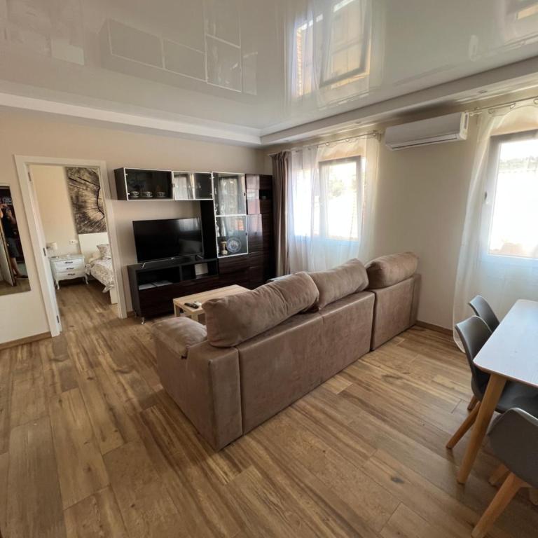 GENUAR APARTMENTS MALAGA CENTER. FREE PARKING - Apartamento - 1