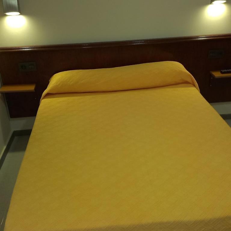 Hostal Bisbal ONLY ADULTS NO AC - Chambre Double - 5