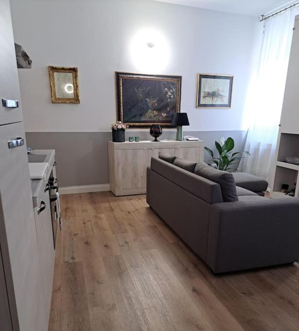 Centro storico, Centralissimo LUXURY SMERALDO SUITE Doccia Idromassaggio , cesto con piccola colazione - Appartamento con 1 Camera da Letto - 38