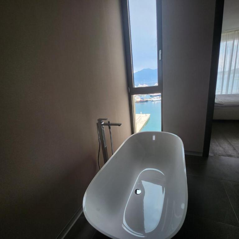 Portonovi - Marina Residences Sea View Apartment - Two-Bedroom Apartment - 18