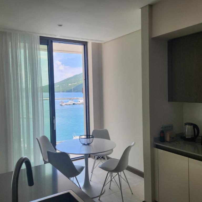 Portonovi - Marina Residences Sea View Apartment - Two-Bedroom Apartment - 9