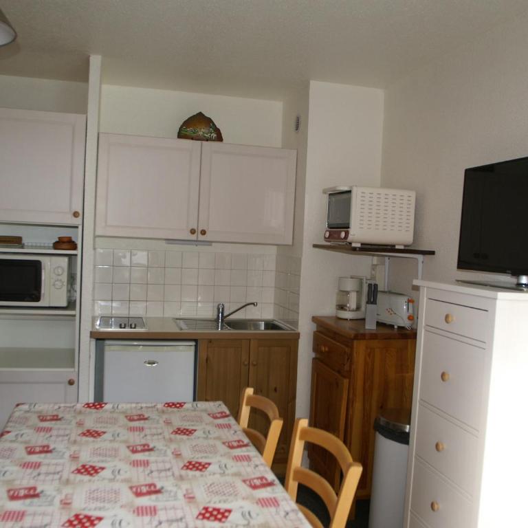 Studio cabine 4 pers au pied des pistes, sud avec balcon - Appartement 1 Chambre - 2