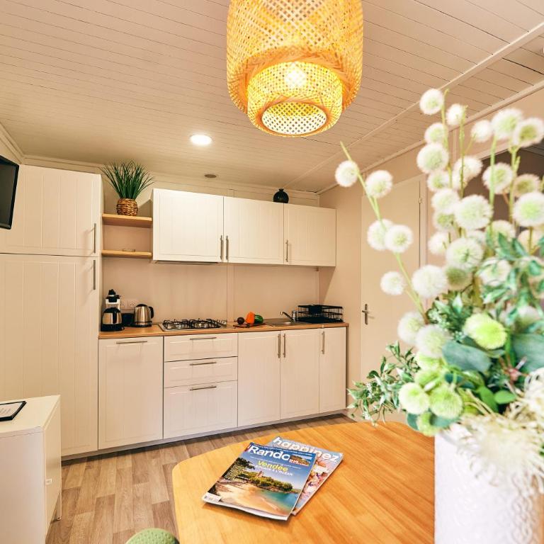 Camping Le Bellevue - Loggia 3 Chambres - 5 Personnes - 2