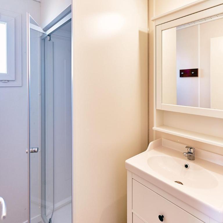 Camping Le Bellevue - Loggia 2 Chambres - 4 Personnes - 7
