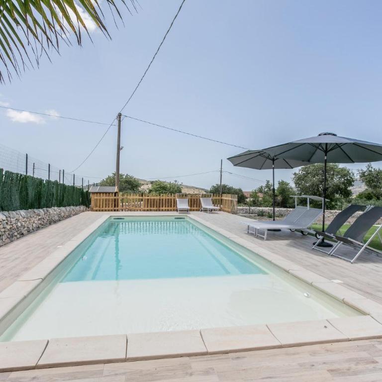 Mariarosa Country House - Casa Vacanza con 6 Camere da Letto - 8