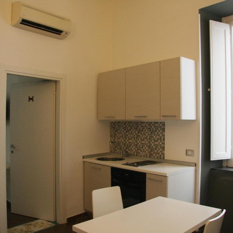 Palazzo della Poesia Casa Vacanze - Appartamento Superior - 3