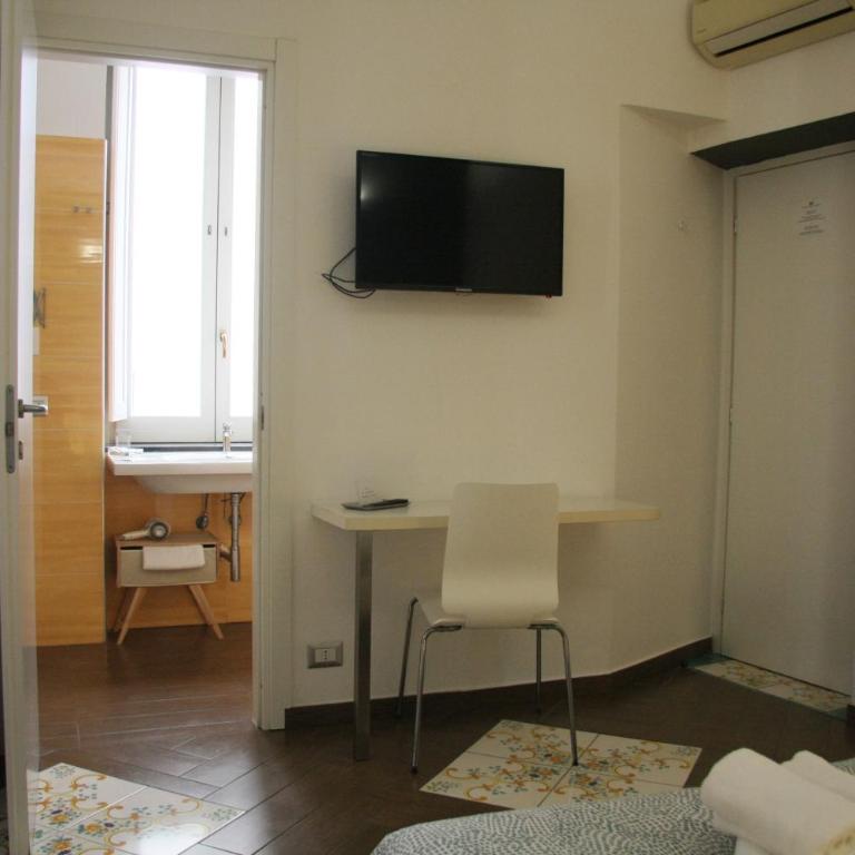 Palazzo della Poesia Casa Vacanze - Appartamento Deluxe - 10