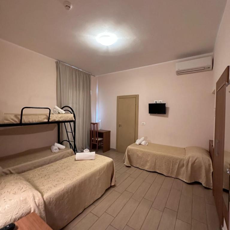 Hotel Adria Nuova - Camera Quadrupla - 2