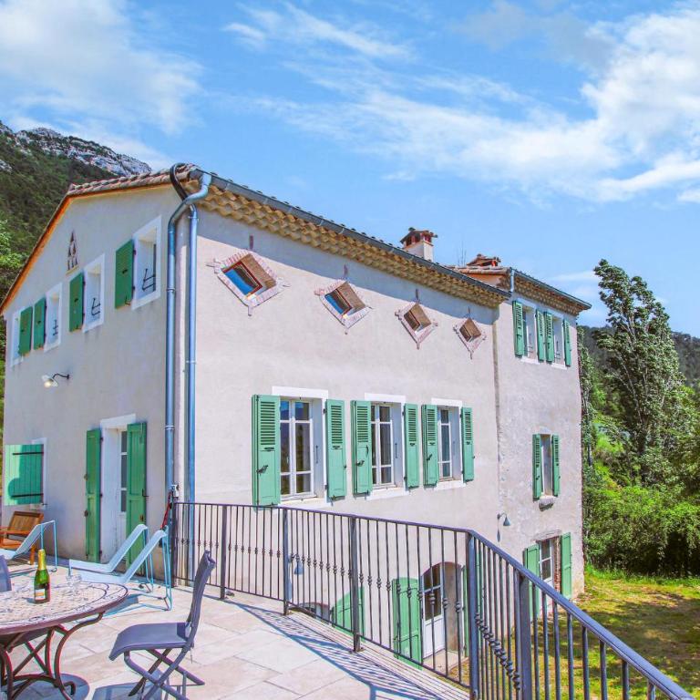 Beautiful Home In Die - Maison de Vacances 4 Chambres - 11