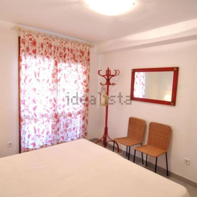 Salou Seafront - Three-Bedroom Apartment - 10