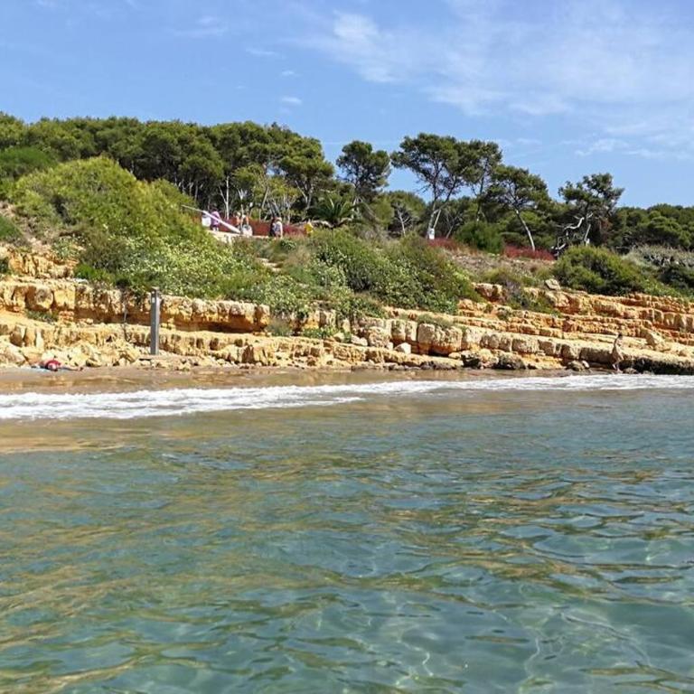 Salou Seafront - Three-Bedroom Apartment - 13