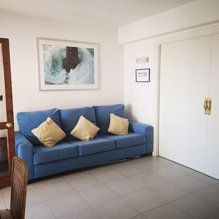 Salou Seafront - Three-Bedroom Apartment - 7