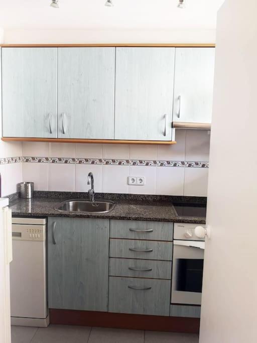Salou Seafront - Three-Bedroom Apartment - 41