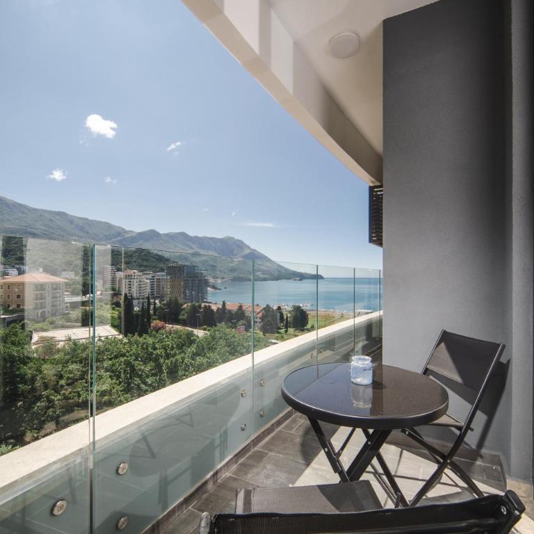 La barca apartments - One-Bedroom Apartment - 1