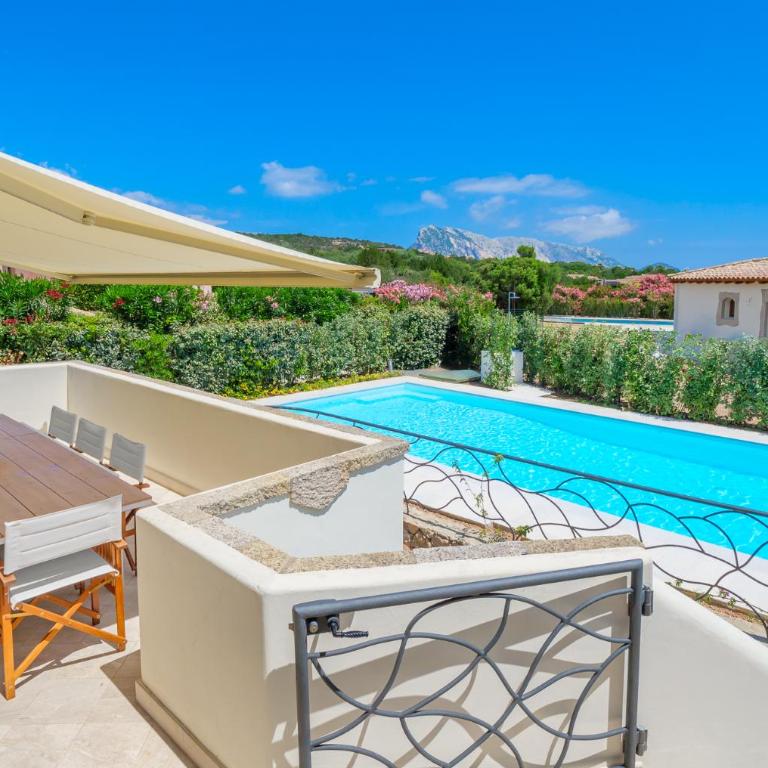 Villa BRANDINCHI - Heated Pool, Private Beach, Sea View, Wi-Fi - Villa - 5