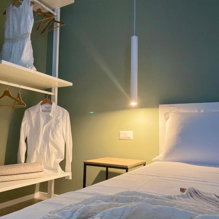 VIESTEROOMS - Dreibettzimmer mit Stadtblick - 5