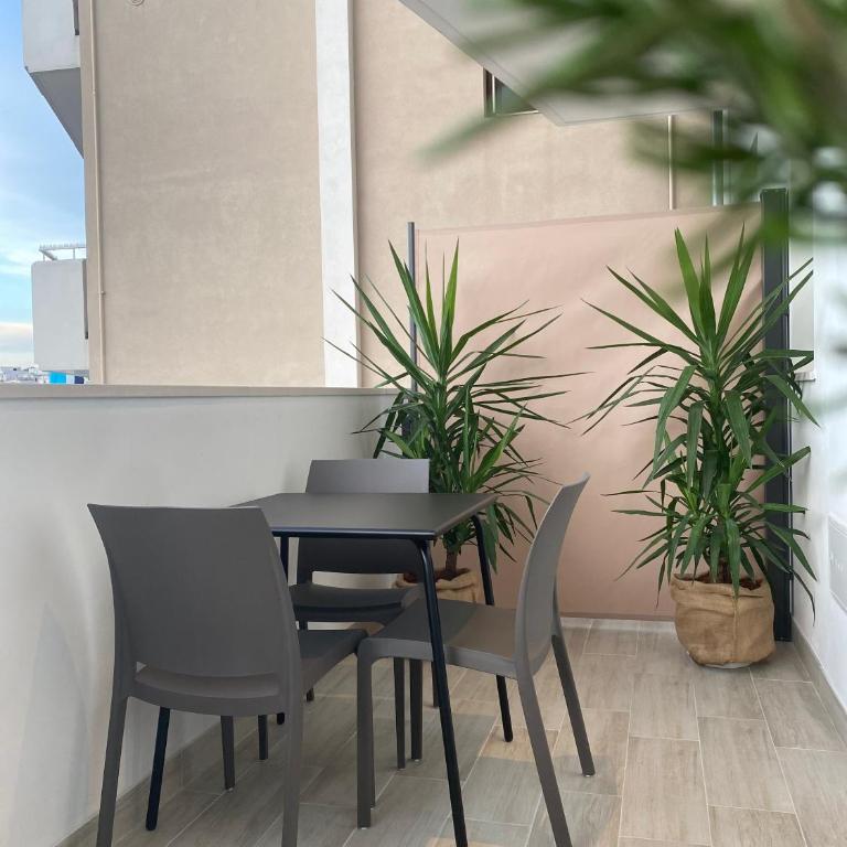 VIESTEROOMS - Dreibettzimmer mit Stadtblick - 12