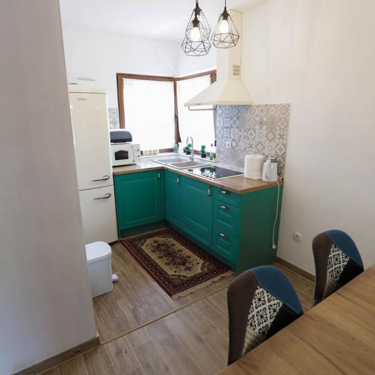River home - Villa Sara - Three-Bedroom House - 15