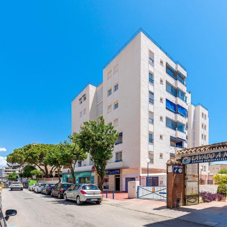 797 HOLIDAY RENTALS- Apartamento en Torremolinos para 7 con vistas al mar - Apartment with Sea View - 31