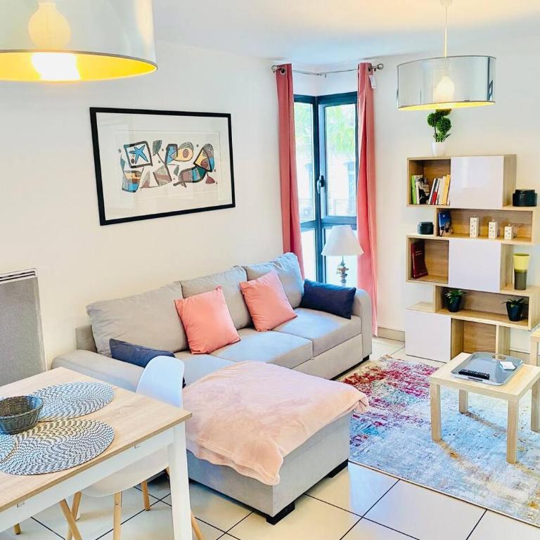 APPARTEMENT 2 CHAMBRES AVEC BALCON ET PARKING - Appartamento con 2 Camere da Letto - 4
