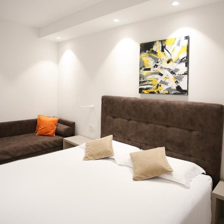 Hotel Bellavista Locarno - Camera Tripla Comfort con Doccia - 10