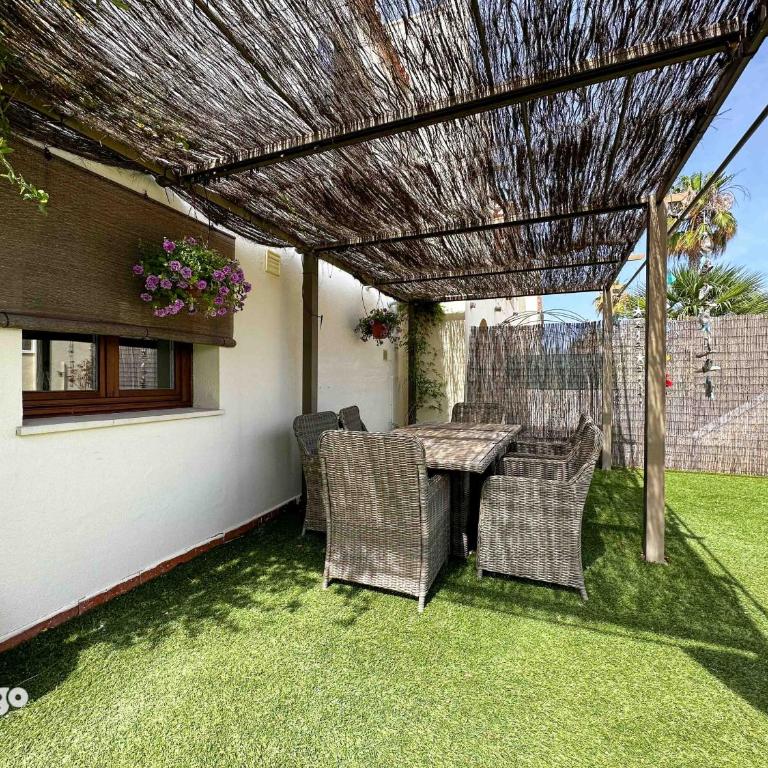 Bright Refurbished 3 Bedroom Townhouse ALI001 - Casa Unifamiliar de 3 dormitorios - 20