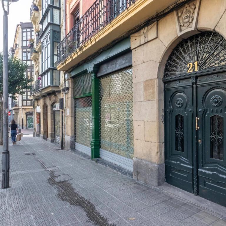 PISO DE DISEÑO JUNTO AL CASCO VIEJO - Two-Bedroom Apartment - 18