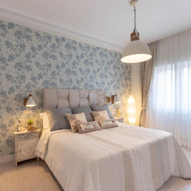 Apartamento LUXURY centro Bilbao GARAJE - Deluxe Family Suite - 65