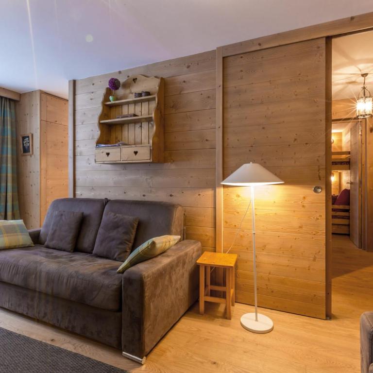 Appartement rénové avec wifi, garage et balcon sud à Val-d'Isère - FR-1-694-232 - Appartement - 8