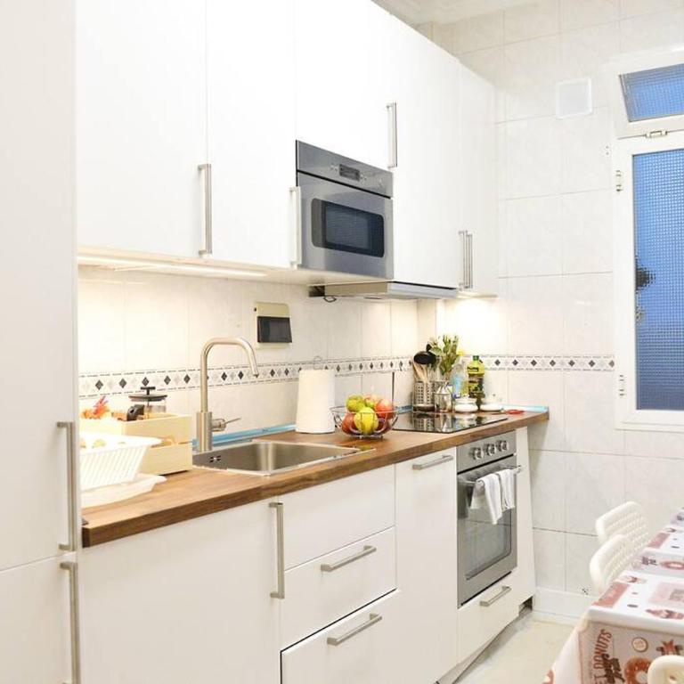 Apartamento en zona residencial cerca del Guggenheim - Three-Bedroom Apartment - 10