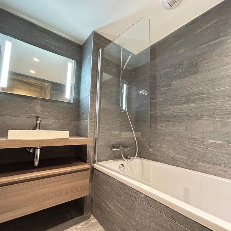 Appartement Haut Standing au Centre des Gets, Pied des Pistes, 6/8 Couchages, Terrasse, Services Inclus - FR-1-623-89 - Appartamento (8 Adulti) - 13