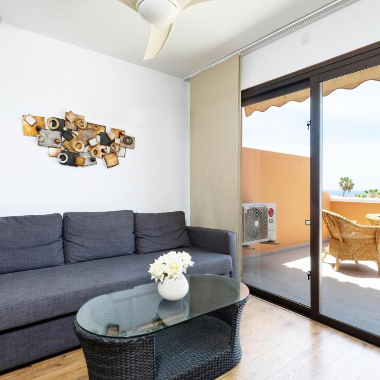 Exclusive Penthouse Playa Las Vistas 4 close to the sea and beach, aircondition for a fee, wifi, terrace, heated pool - Apartamento con vistas al mar - 8