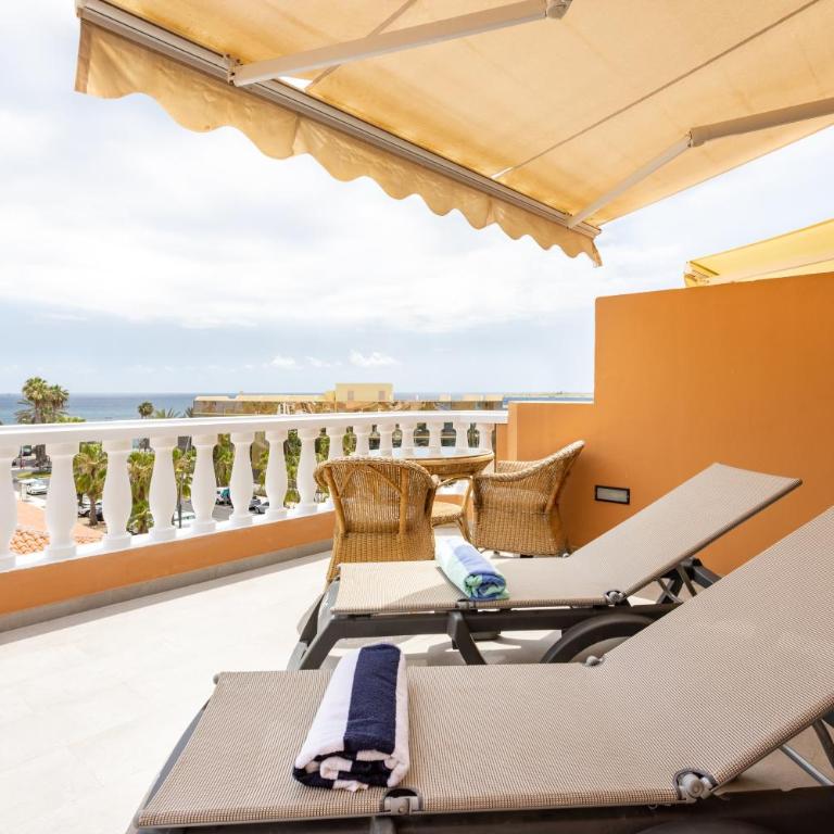 Exclusive Penthouse Playa Las Vistas 4 close to the sea and beach, aircondition for a fee, wifi, terrace, heated pool - Apartamento con vistas al mar - 41