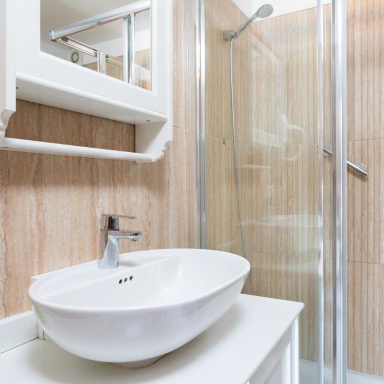 Exclusive Penthouse Playa Las Vistas 4 close to the sea and beach, aircondition for a fee, wifi, terrace, heated pool - Apartamento con vistas al mar - 24