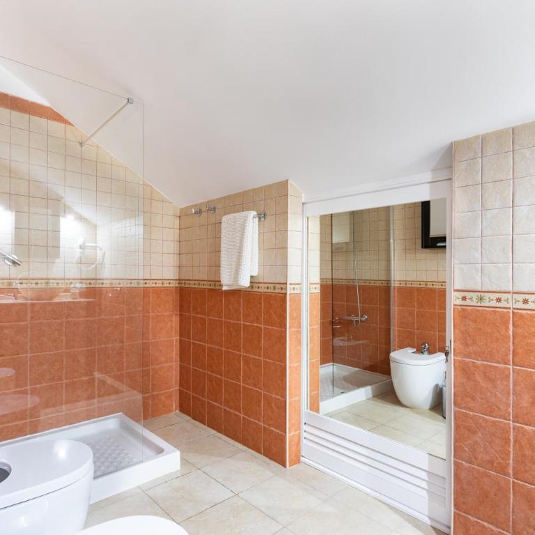 Exclusive Penthouse Playa Las Vistas 4 close to the sea and beach, aircondition for a fee, wifi, terrace, heated pool - Apartamento con vistas al mar - 29