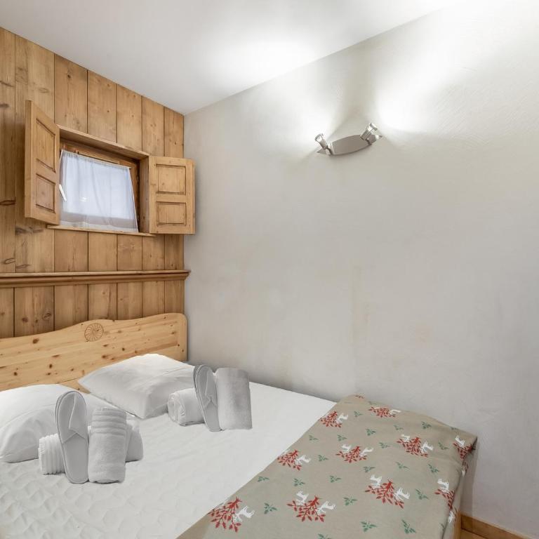 Appartement spacieux pour 6, proche pistes, parking et wifi - FR-1-640-11 - Apartment - 12