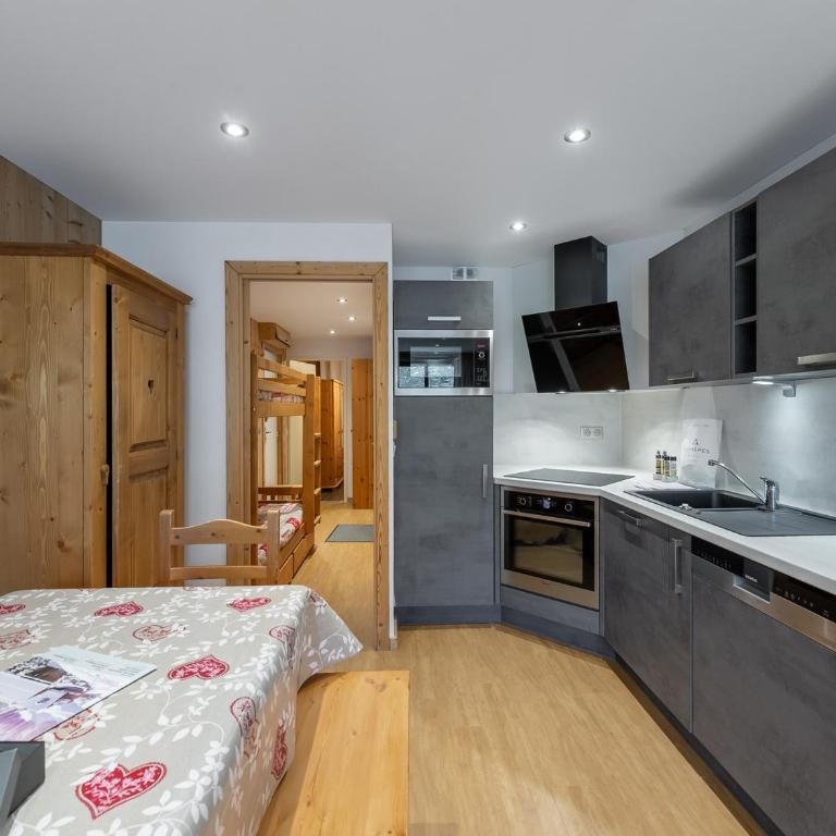 Appartement à Val Thorens 6 pers près des pistes avec balcon et WIFI - FR-1-640-19 - Appartamento - 7