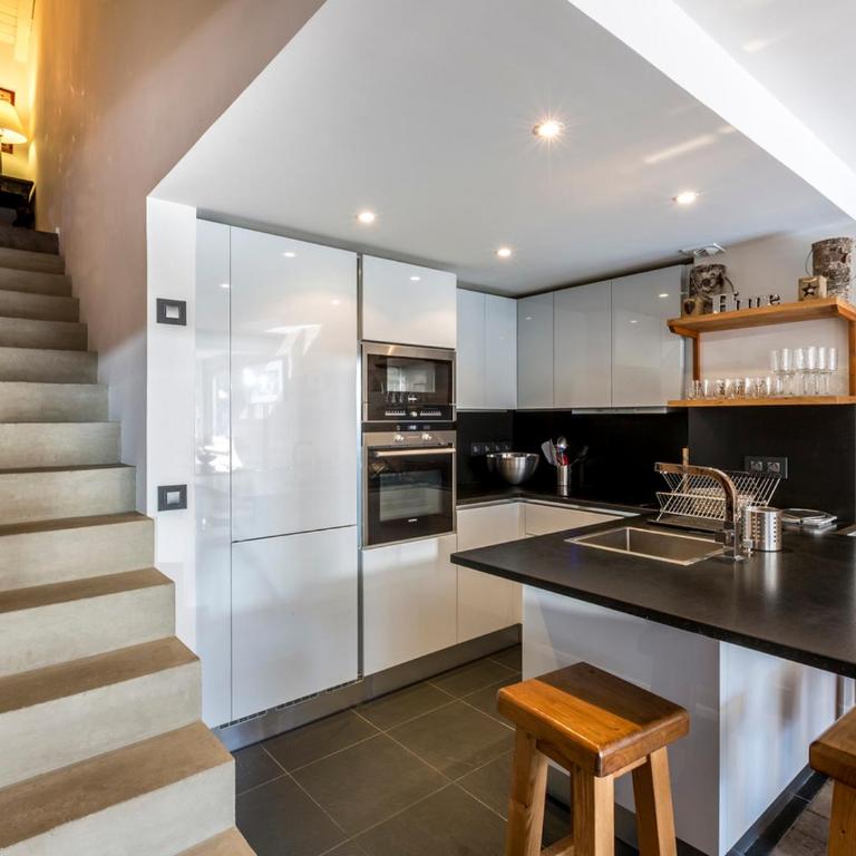 Appartement duplex haut de gamme avec cheminée au cœur de Val-d'Isère, proche des pistes et commodités - FR-1-694-104 - Appartement - 14