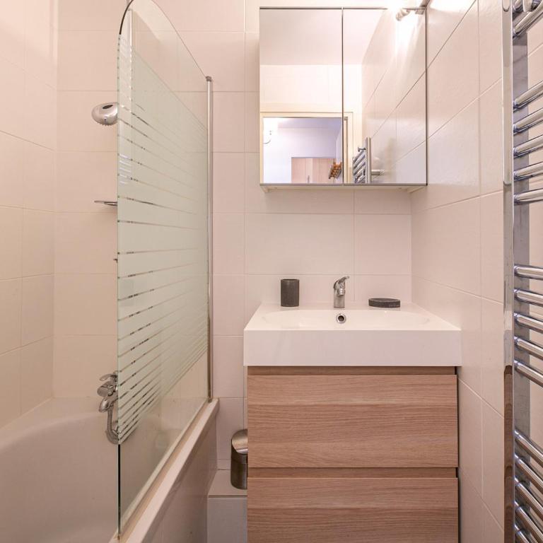 Charmant appartement au pied des pistes avec wifi - FR-1-694-157 - Appartement - 5