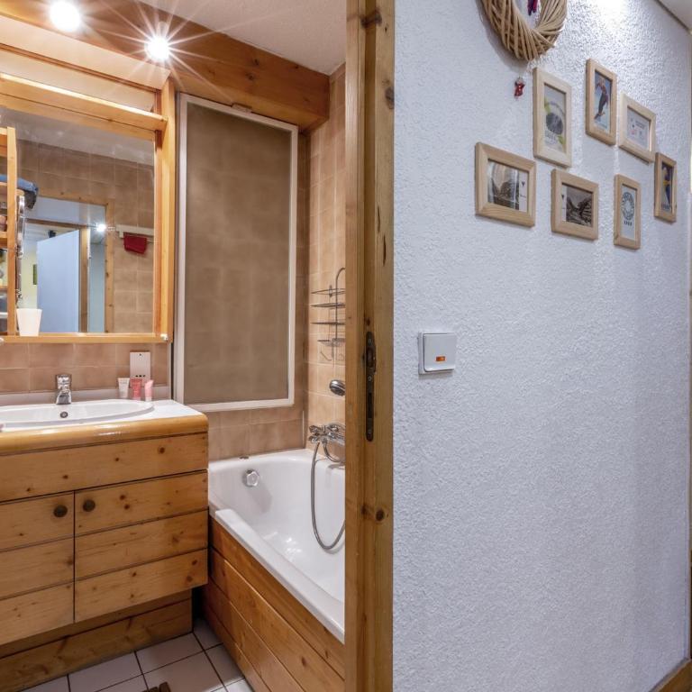 Appartement skis aux pieds avec parking et wifi à Val-d'Isère - FR-1-694-229 - Appartement - 13
